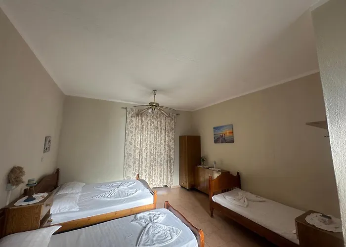 Hotel Shqiponja Velipojë